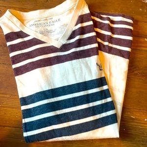 American Eagle Vintage Stripped Tee V-Neck
